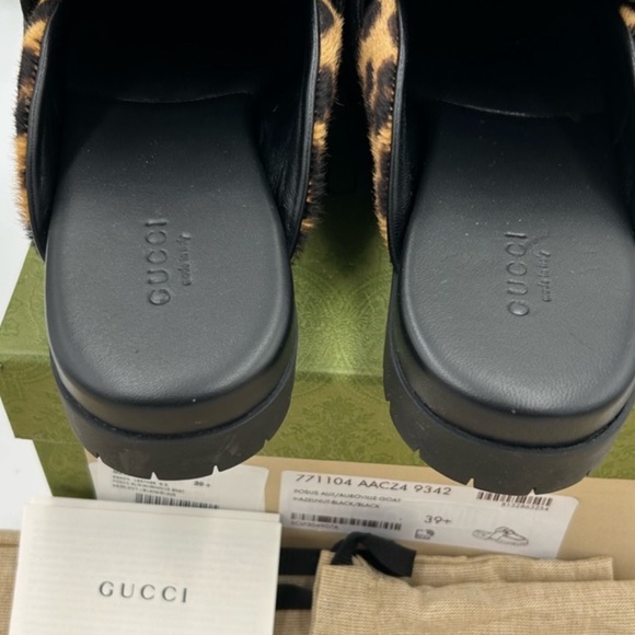 Gucci Leopard Print Mules with Gold Accents - Picture 6 of 7